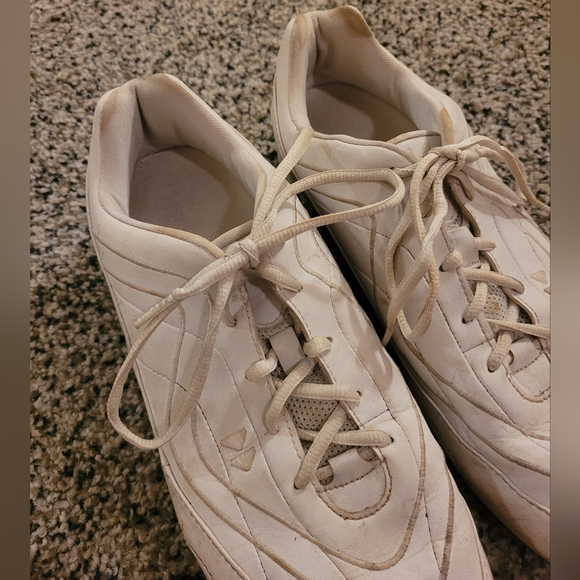 FREE Kaepa Athletic Cheer Sneakers - Picture 3 of 8